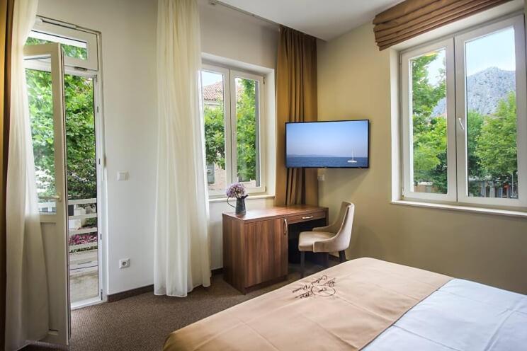 Central Luxury Rooms Omiš Екстериор снимка